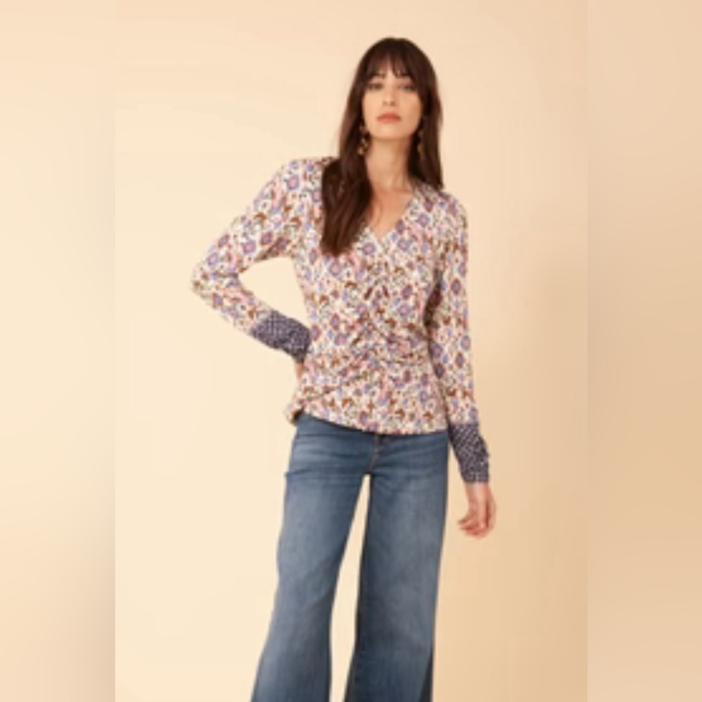 Beautiful Hale Bob blouse sheared sleeves.